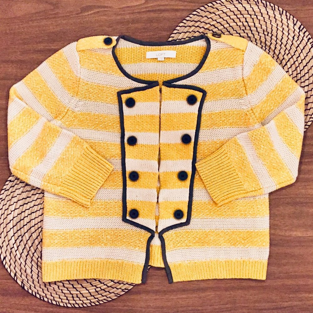 Ann Taylor Hook & Eye Sweater - Medium